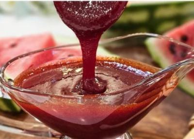 طرز تهیه شیره هندوانه خانگی؛ شیرین کننده طبیعی برای دسر و صبحانه